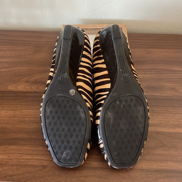 Antonio Melani Black and Cream Zebra Flats - Picture 6 of 7
